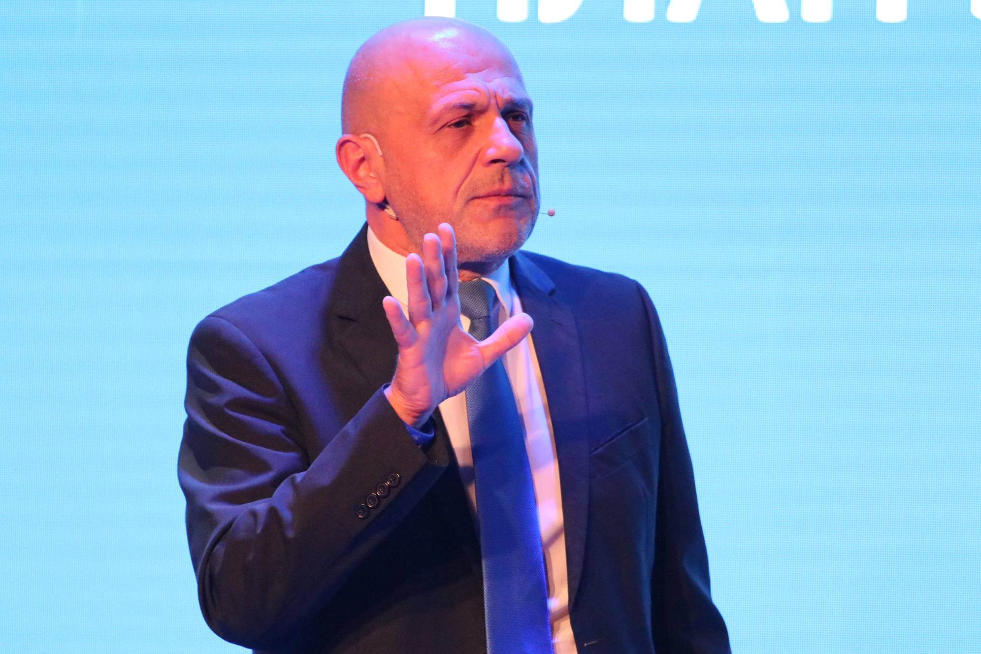  Томислав Дончев 